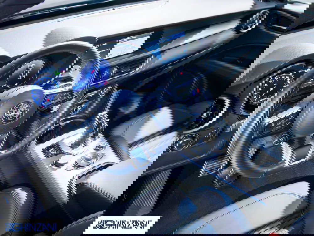 Alfa Romeo Stelvio usata a Bergamo (11)