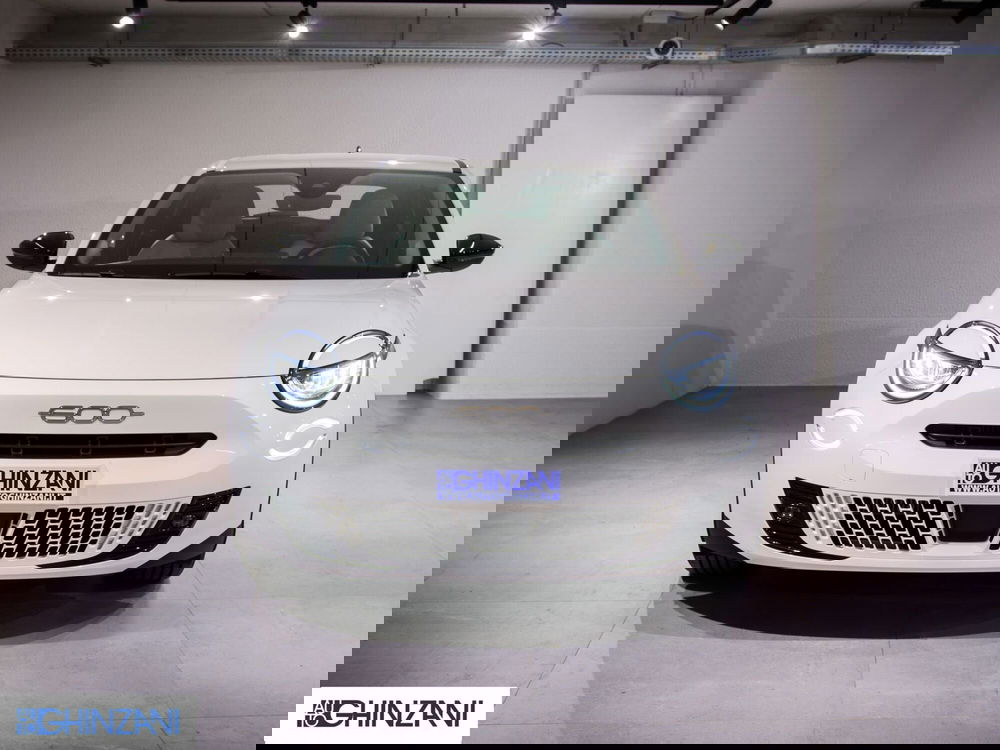 Fiat 600 nuova a Bergamo (4)