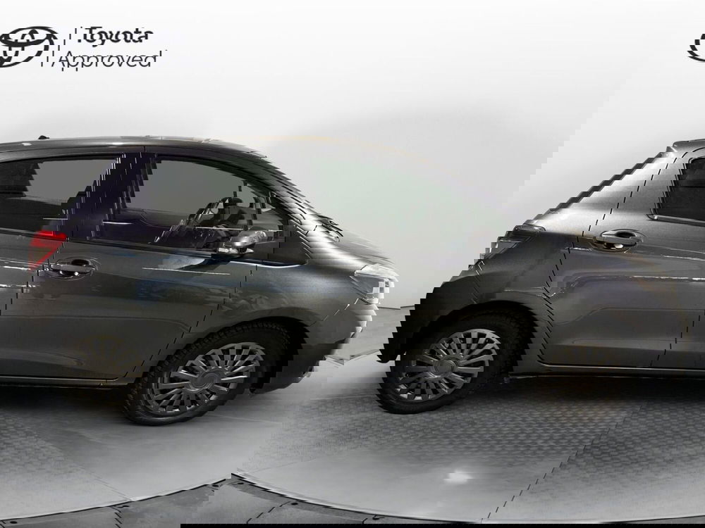 Toyota Yaris usata a Milano (13)