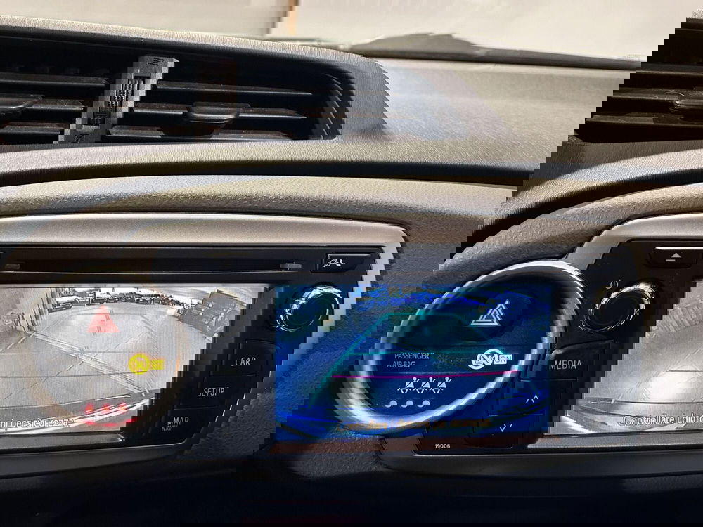 Toyota Yaris usata a Milano (15)