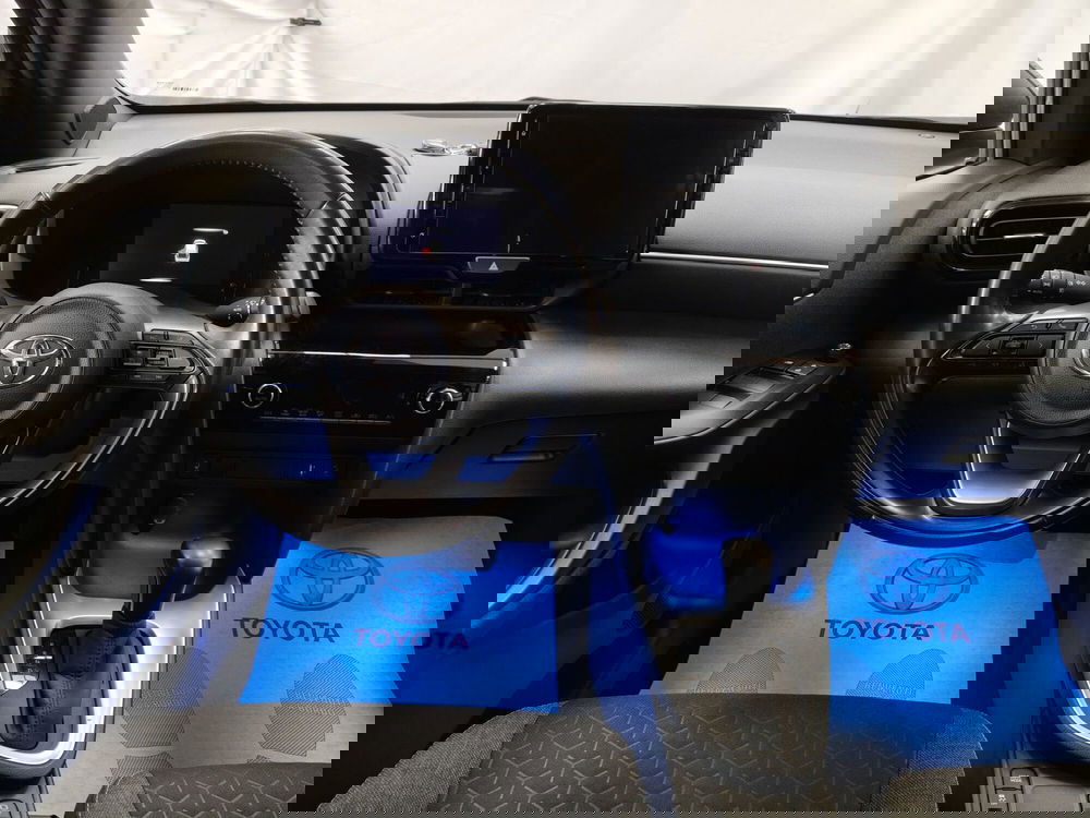 Toyota Yaris Cross usata a Roma (10)