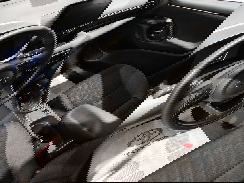 Toyota Yaris usata a Roma (11)