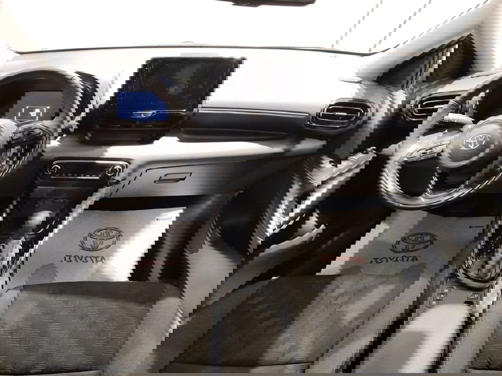 Toyota Yaris usata a Roma (8)