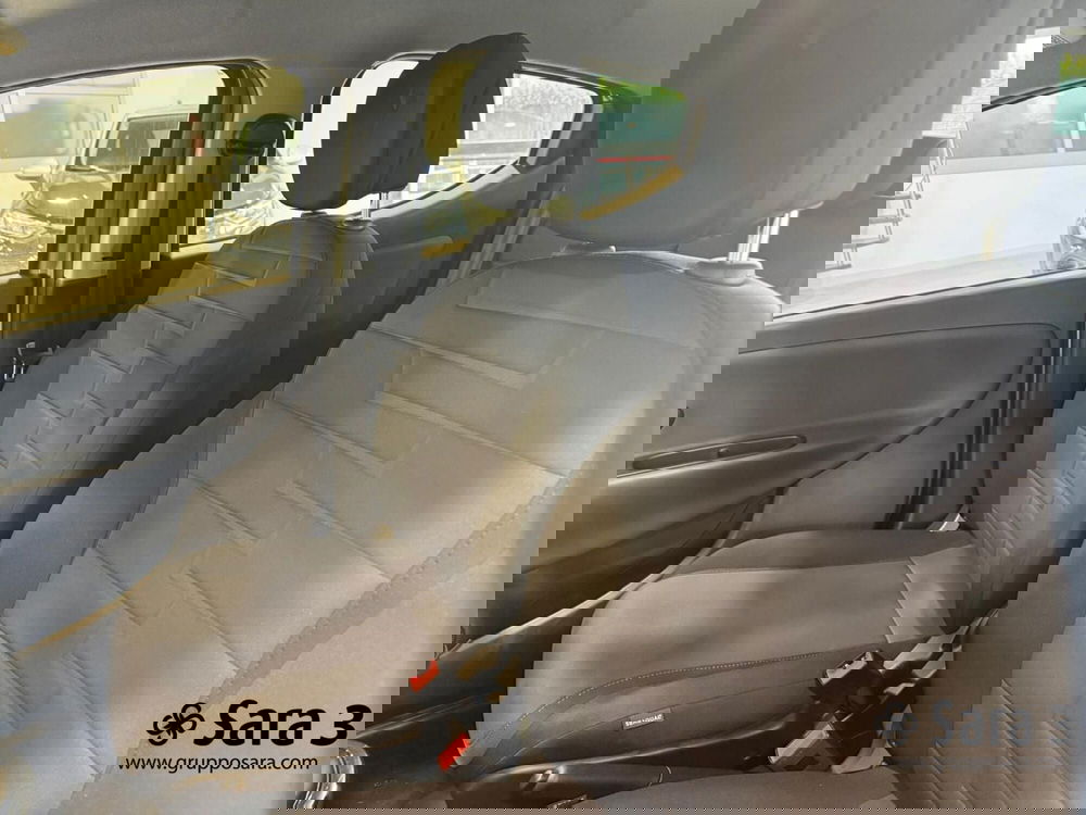 Lancia Ypsilon usata a Benevento (10)