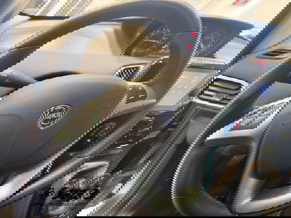 Lancia Ypsilon usata a Benevento (12)