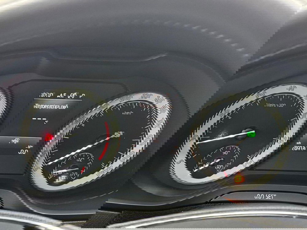 Skoda Karoq usata a Como (12)