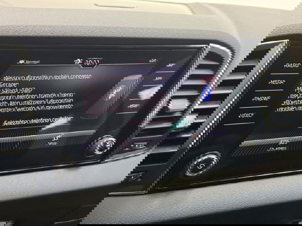 Skoda Karoq usata a Como (14)