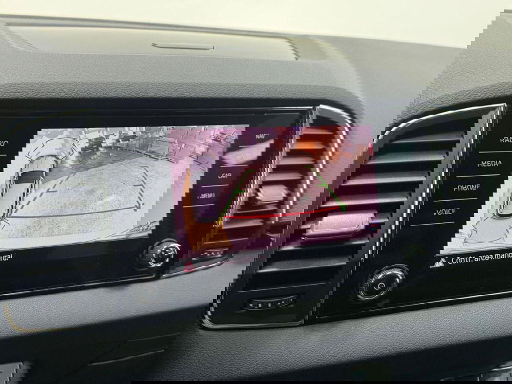 Skoda Karoq usata a Como (18)