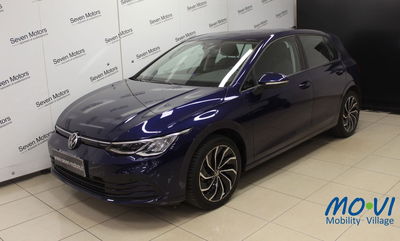 Volkswagen Golf 1.0 TSI EVO Life del 2023 usata a San Mauro Torinese