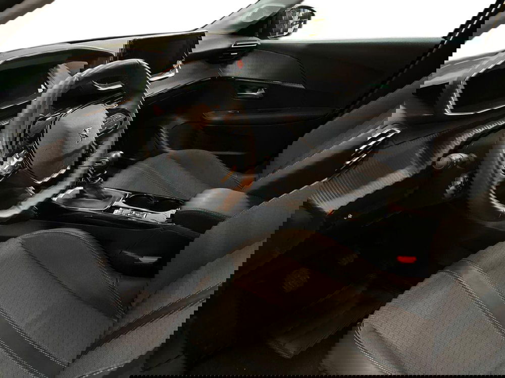 Peugeot 208 usata a Bari (10)