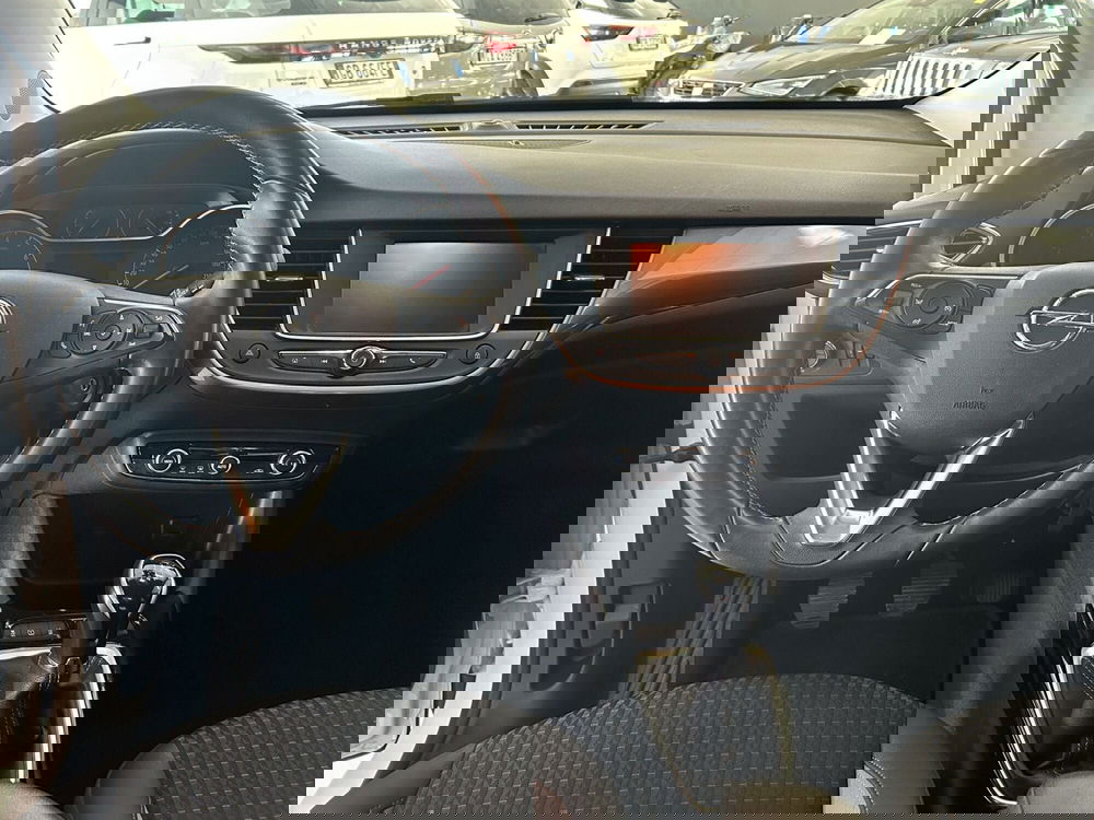 Opel Crossland X usata a Ferrara (11)