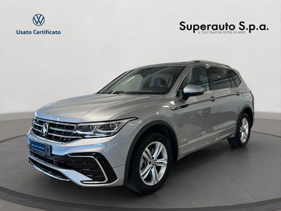 Volkswagen Tiguan Allspace 2.0 TDI SCR DSG 4MOTION R-Line del 2023 usata a Padova