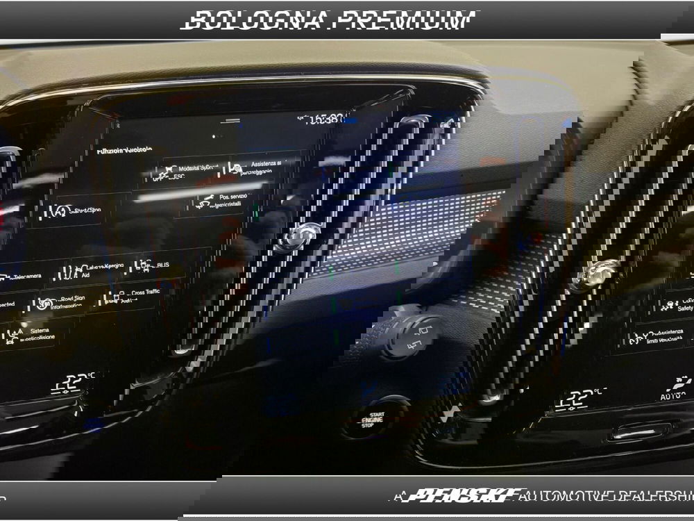 Volvo XC40 usata a Bologna (13)