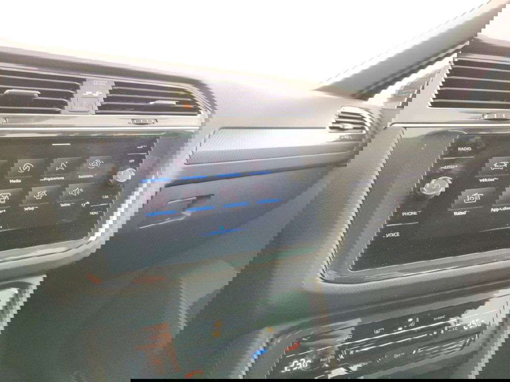 Volkswagen Tiguan usata a Massa-Carrara (12)