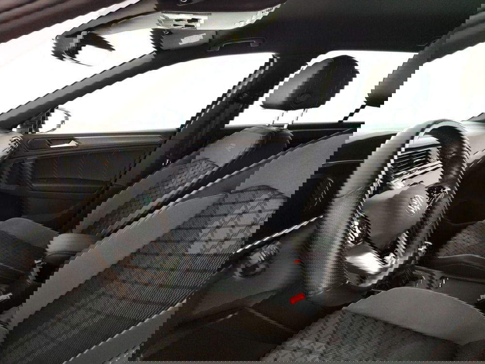 Volkswagen Tiguan usata a Massa-Carrara (9)