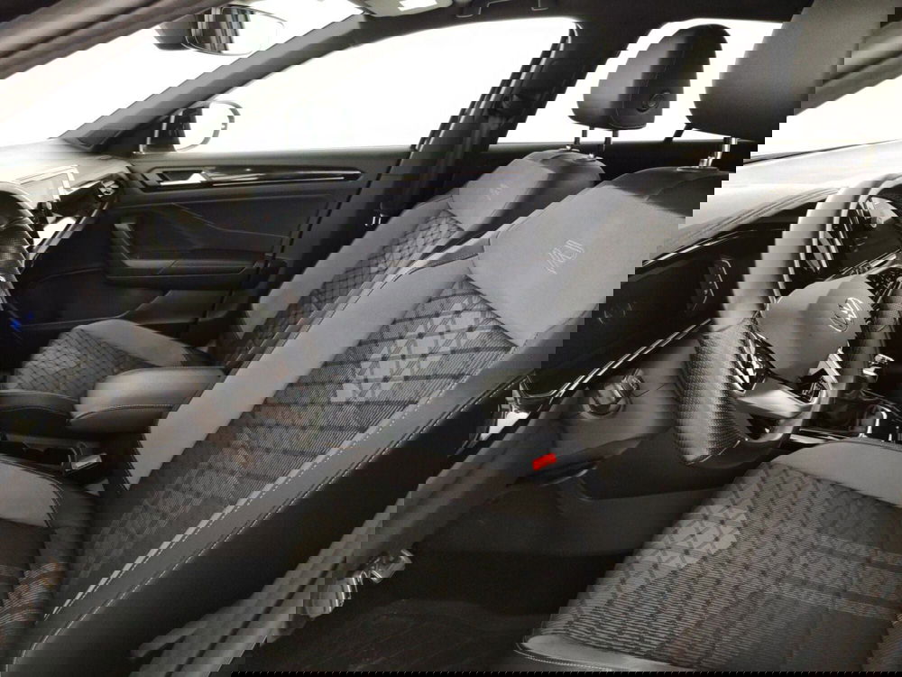 Volkswagen T-Roc usata a Massa-Carrara (7)