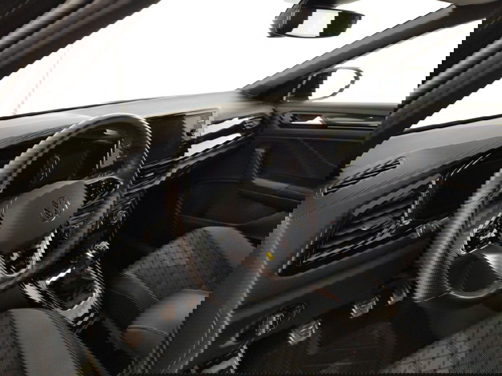 Volkswagen T-Roc usata a Massa-Carrara (8)