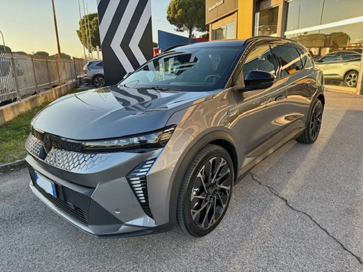 Renault Scenic E-Tech Electric usata a Rimini
