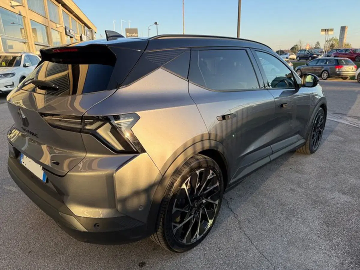 Renault Scenic E-Tech Electric usata a Rimini (4)