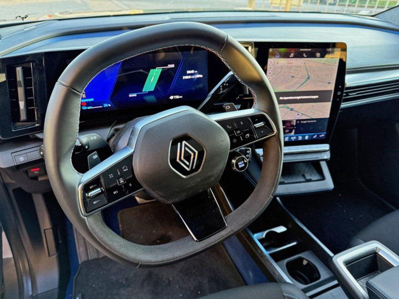 Renault Scenic E-Tech Electric usata a Rimini (8)