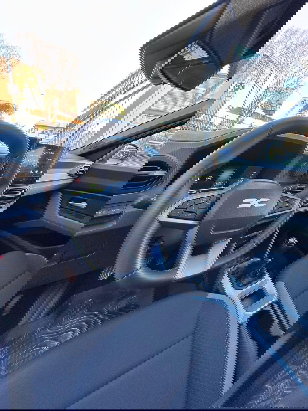 Dacia Bigster usata a Firenze (15)