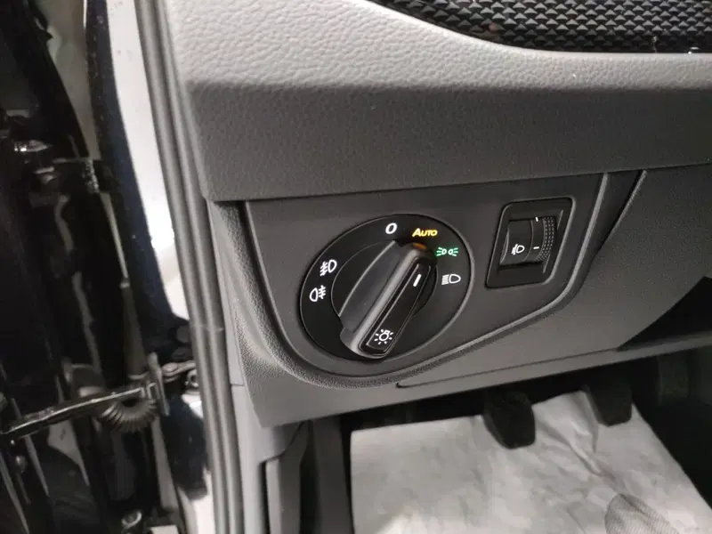 Volkswagen Taigo nuova a Bologna (10)