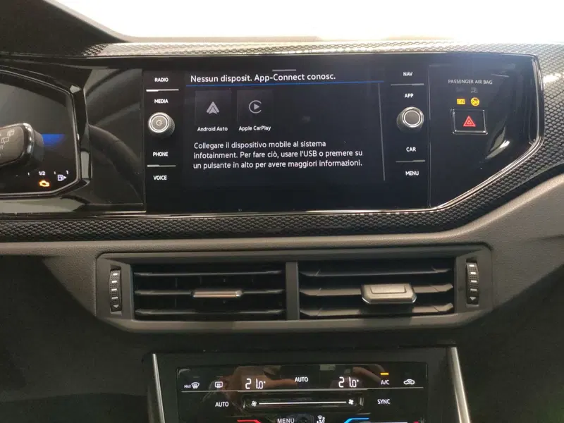 Volkswagen Taigo nuova a Bologna (14)