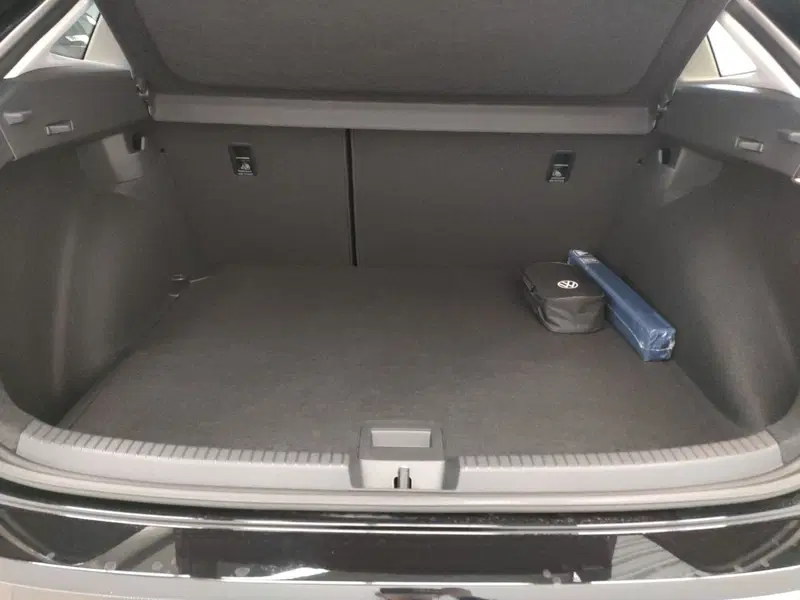 Volkswagen Taigo nuova a Bologna (18)