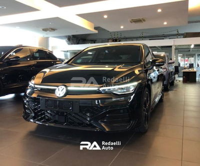Volkswagen Golf 2.0 TDI 150 CV DSG SCR R-Line nuova a Casatenovo