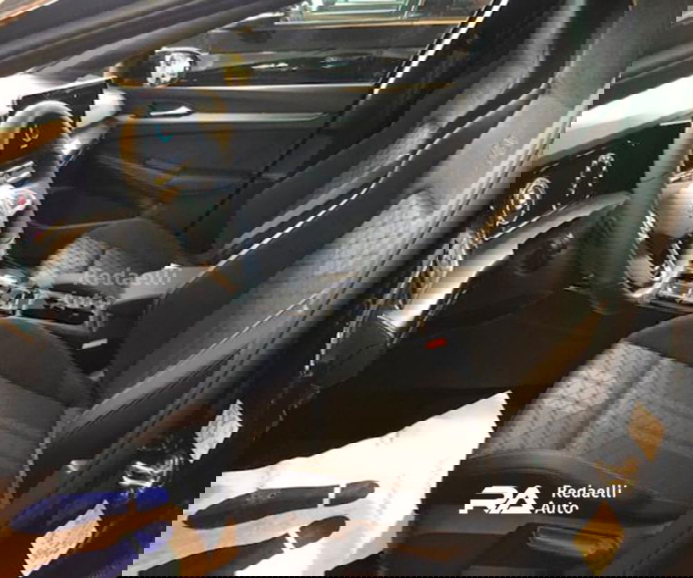 Volkswagen Golf nuova a Lecco (6)