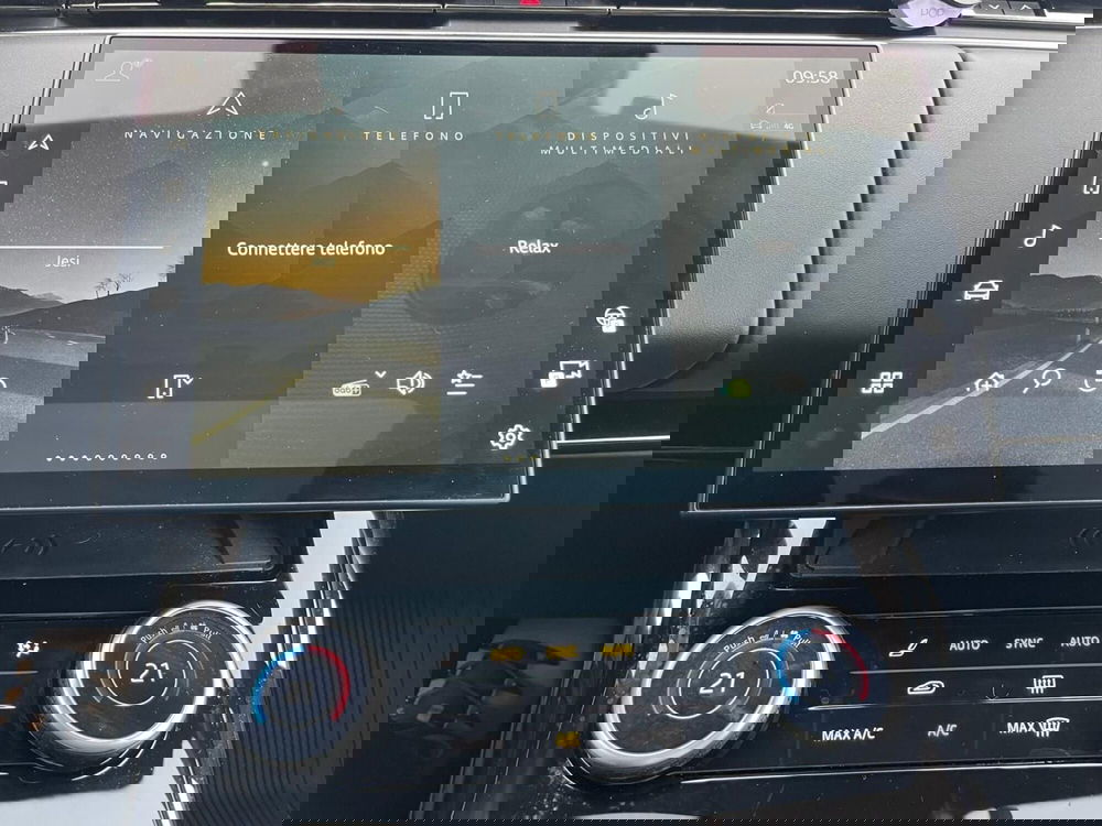 Land Rover Range Rover Sport usata a Ancona (17)