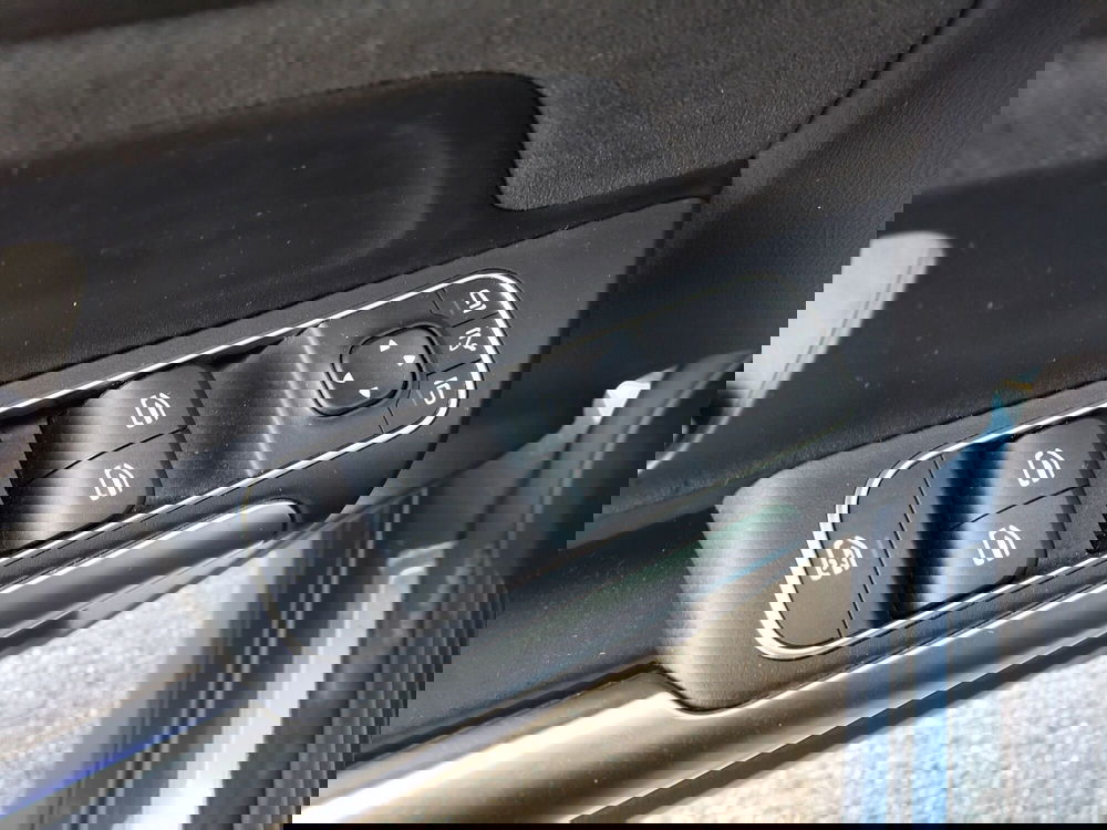 Mercedes-Benz EQA usata a Modena (14)