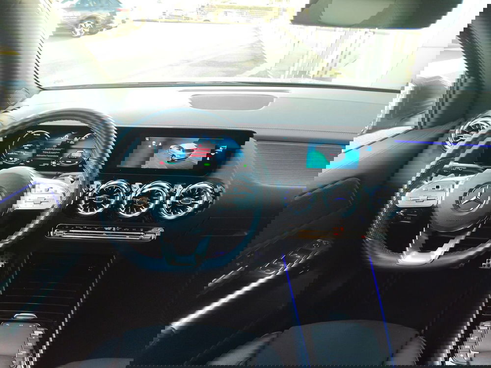 Mercedes-Benz EQA usata a Modena (7)