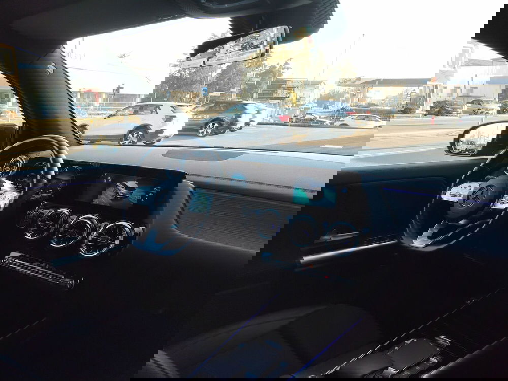 Mercedes-Benz EQA usata a Modena (8)