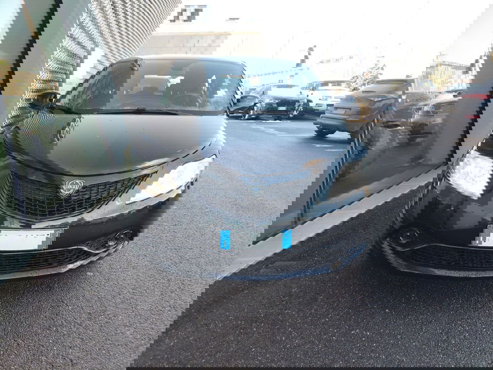 Lancia Ypsilon usata a Modena (2)