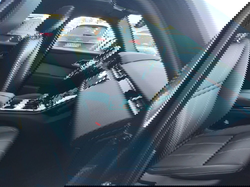 Land Rover Range Rover Velar usata a Modena (17)