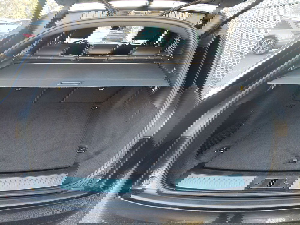 Land Rover Range Rover Velar usata a Modena (19)