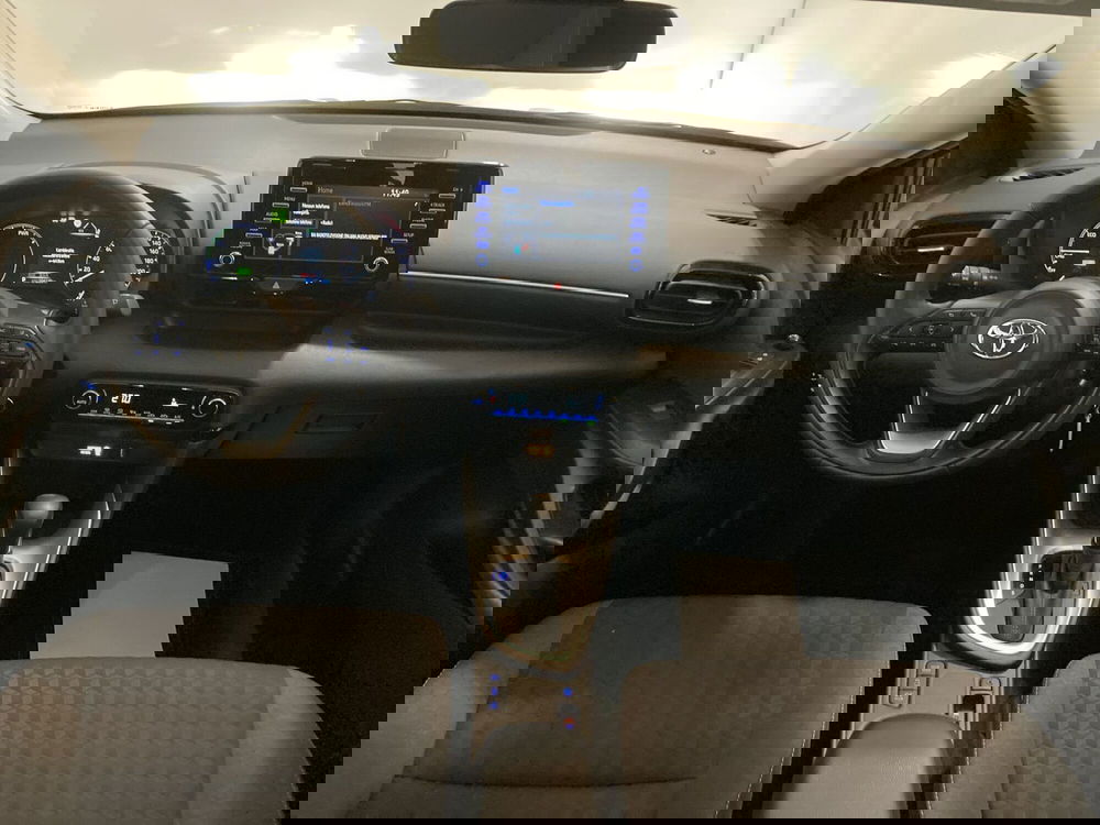 Toyota Yaris usata a Barletta-Andria-Trani (14)