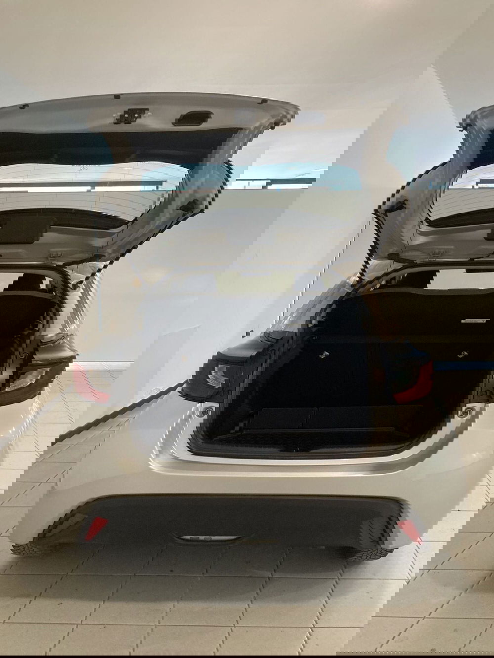 Toyota Yaris usata a Barletta-Andria-Trani (6)