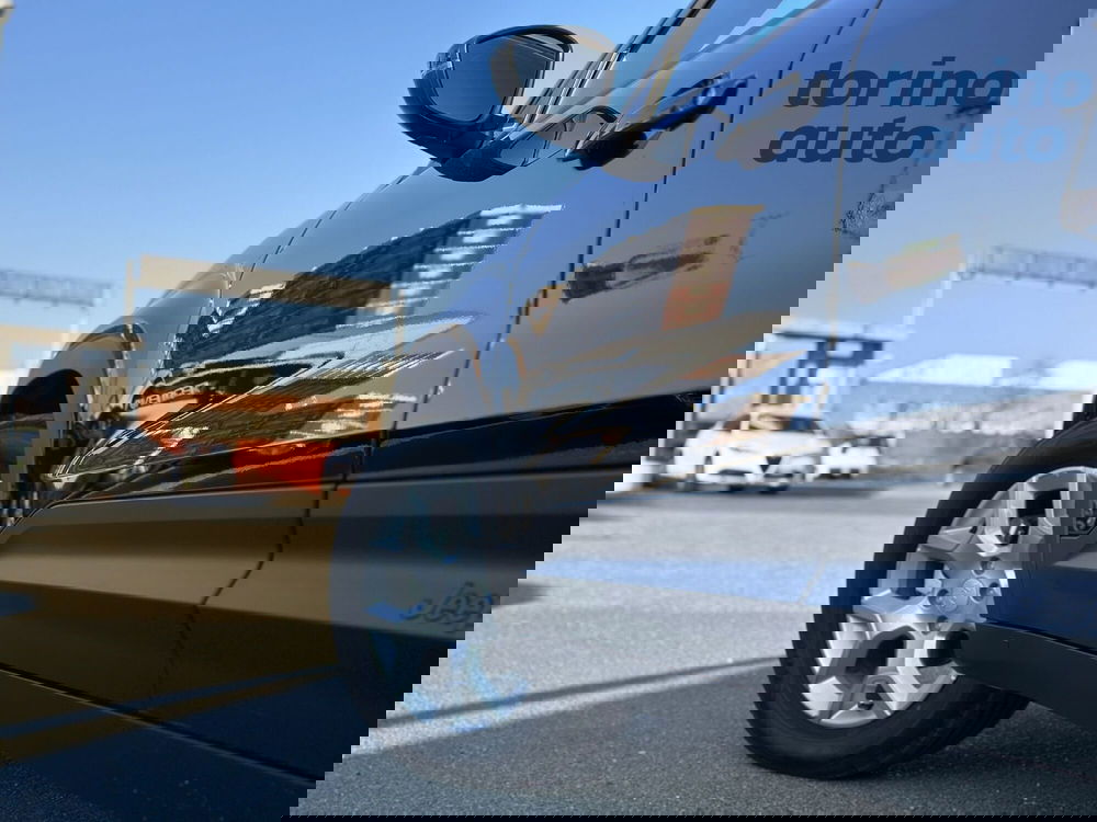 Jeep Avenger nuova a Torino (10)