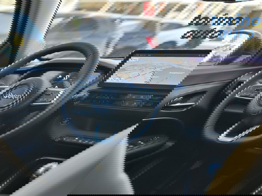 Jeep Avenger nuova a Torino (16)