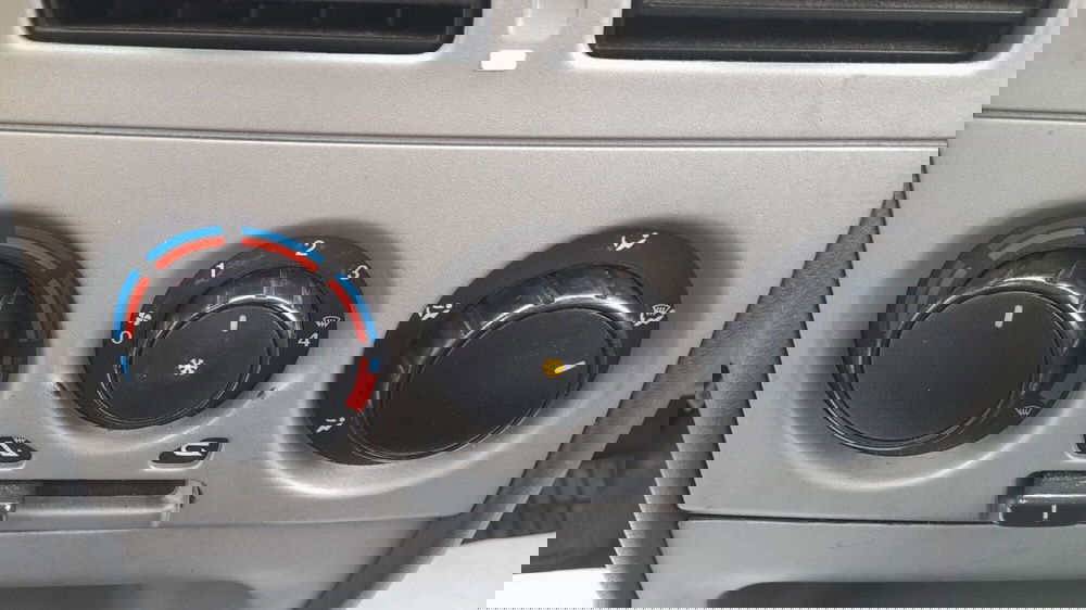 Fiat Strada usata a L'Aquila (8)