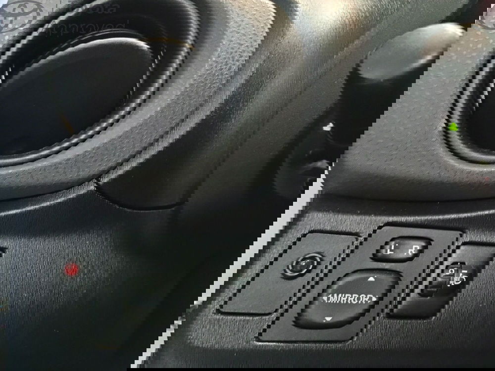 Toyota Yaris usata a Reggio Calabria (8)