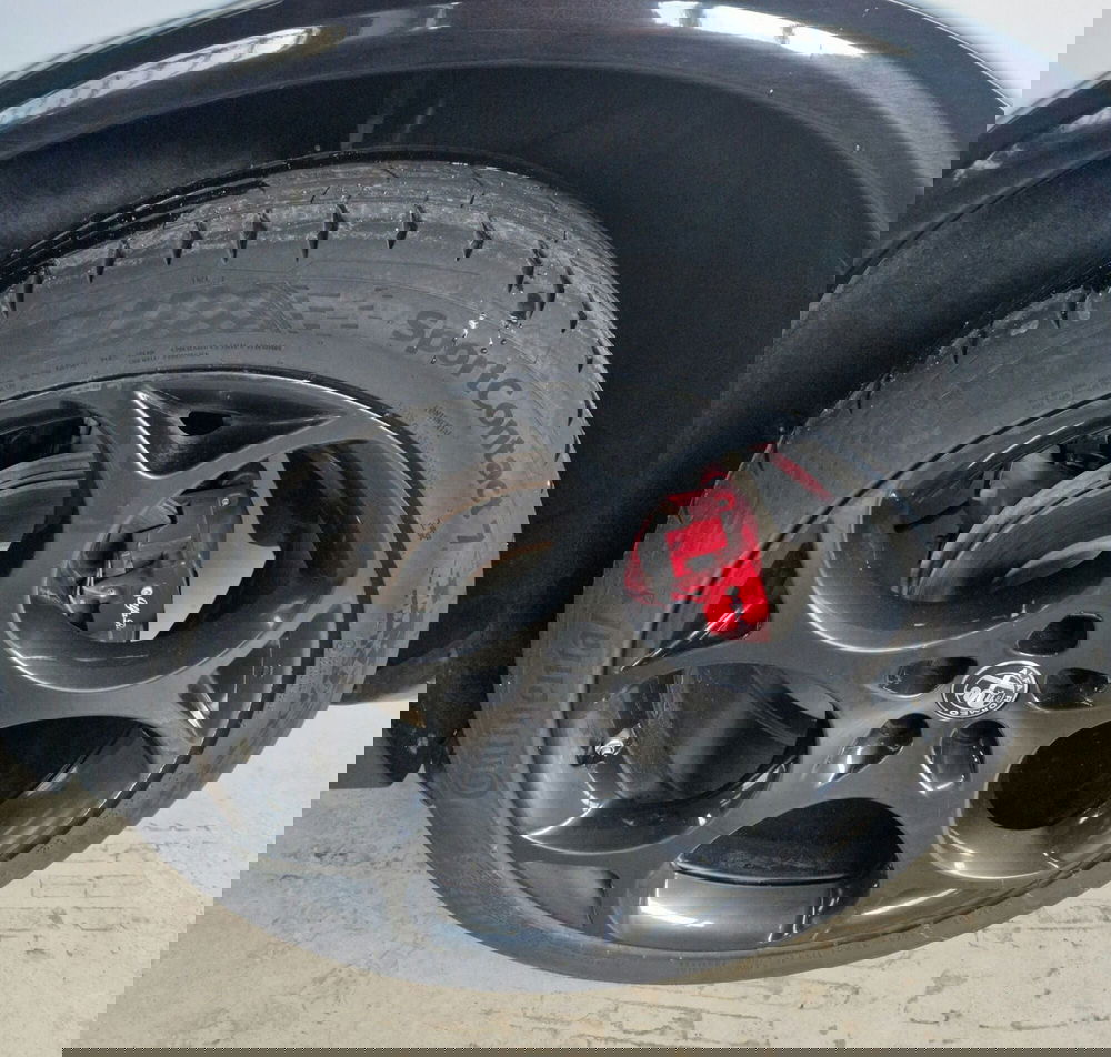 Alfa Romeo Stelvio usata a Terni (15)