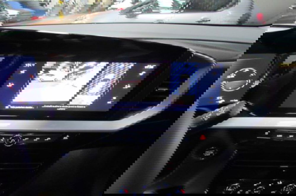 Opel Mokka usata a Milano (10)