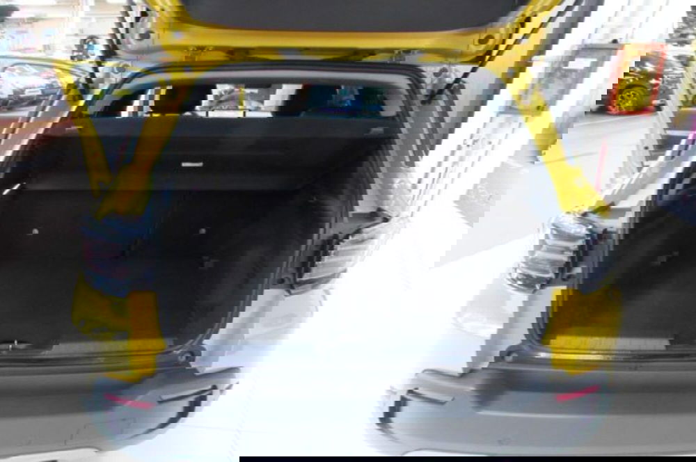 Jeep Avenger usata a Milano (14)