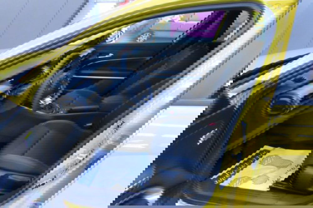 Jeep Avenger usata a Milano (6)