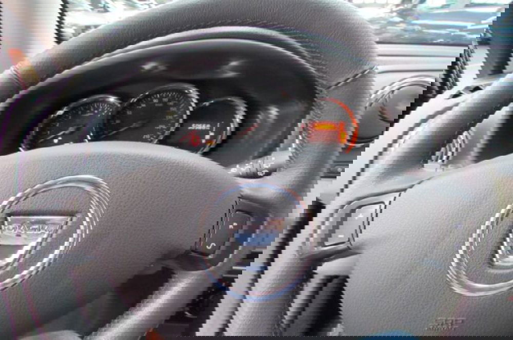 Dacia Sandero usata a Milano (12)