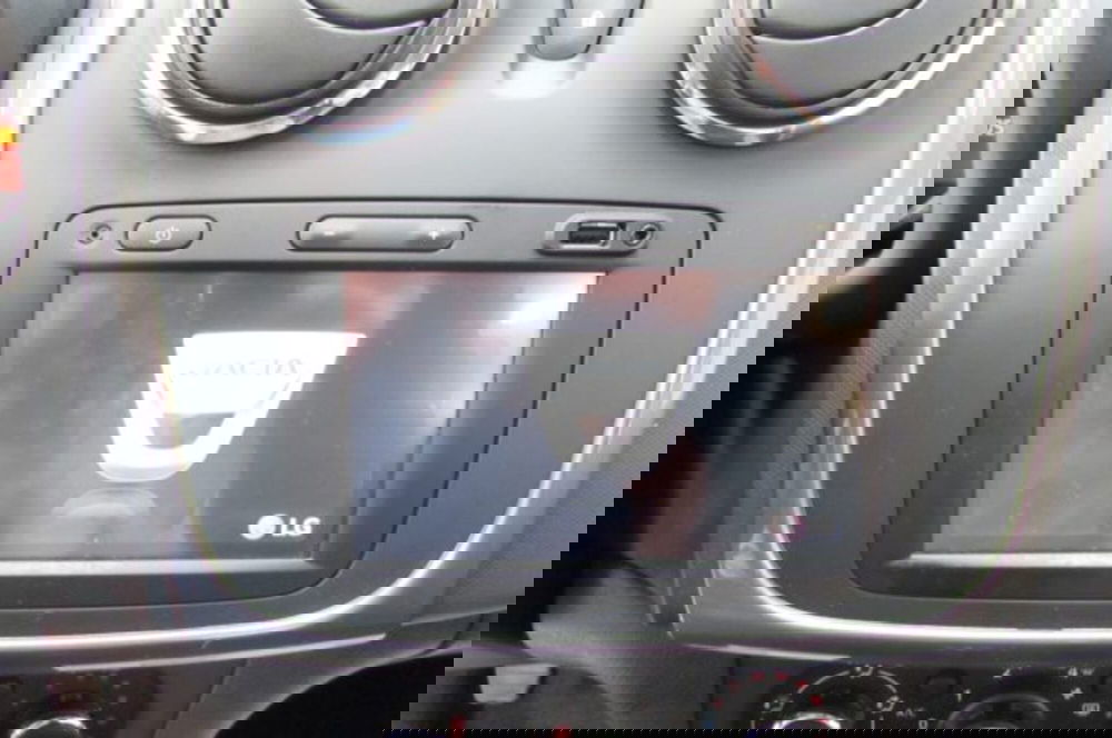 Dacia Sandero usata a Milano (9)