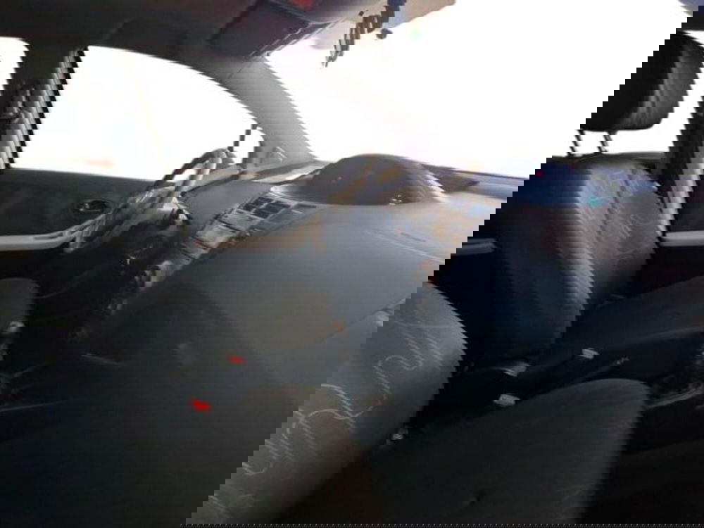 Toyota Yaris usata a Salerno (13)